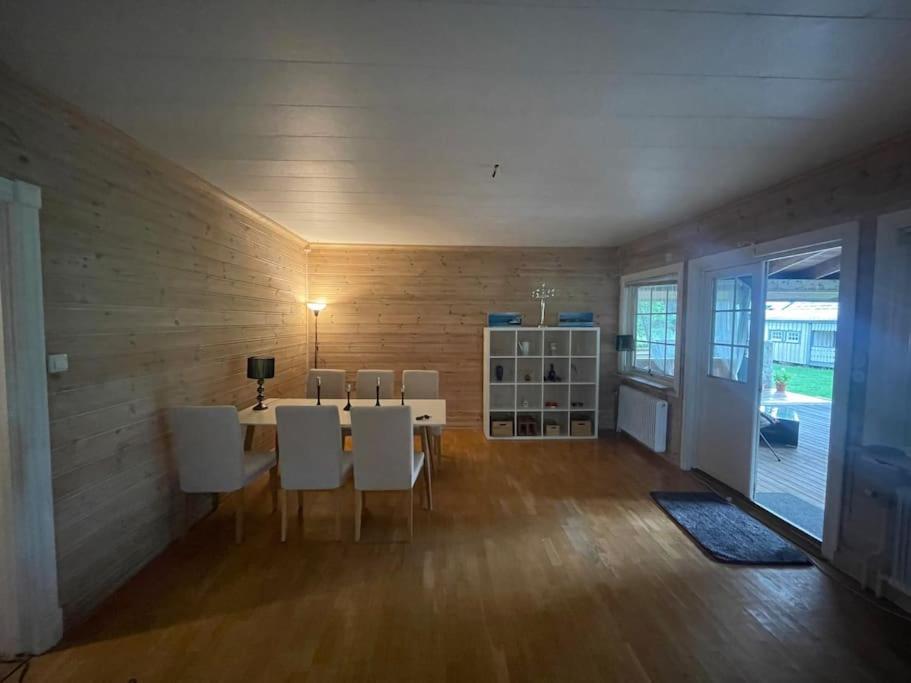 Large Cozy Villa Between Stockholm And Oslo Åmotfors Exteriér fotografie